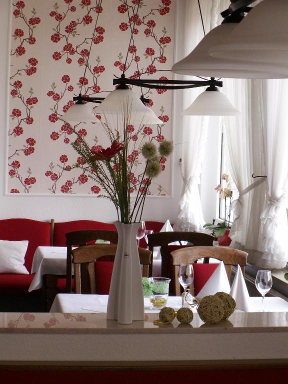 Thermen Hotel Pension Villa Holstein Бад Залцуфлен Екстериор снимка