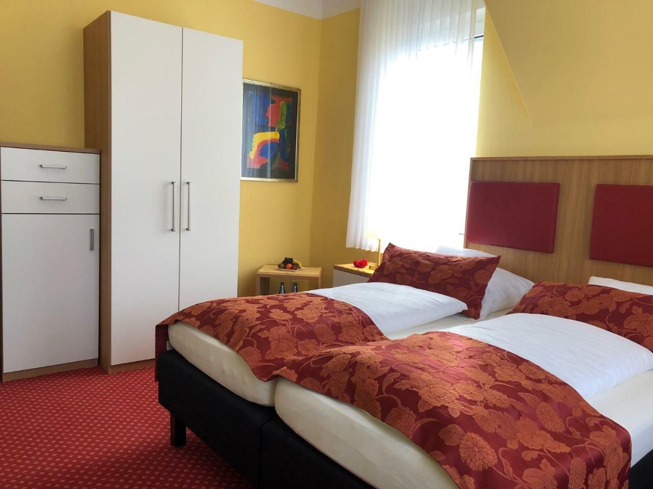 Thermen Hotel Pension Villa Holstein Бад Залцуфлен Екстериор снимка