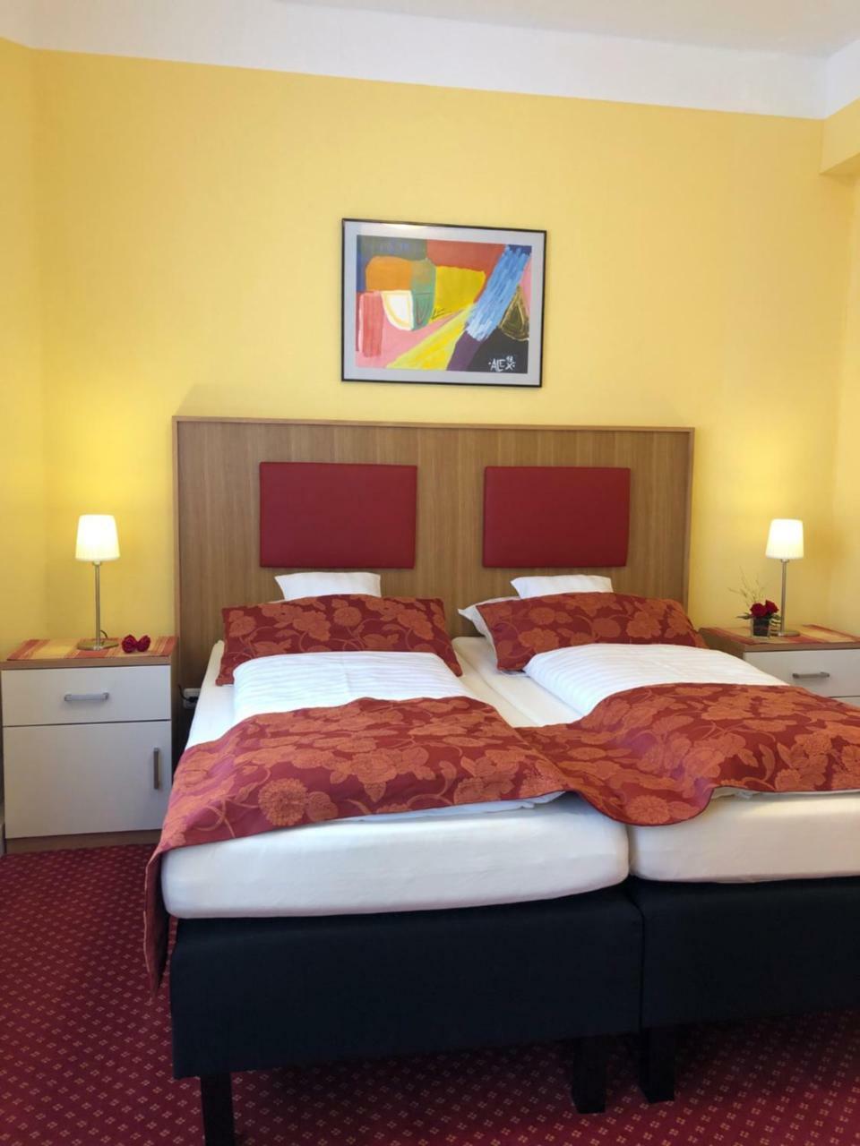 Thermen Hotel Pension Villa Holstein Бад Залцуфлен Екстериор снимка